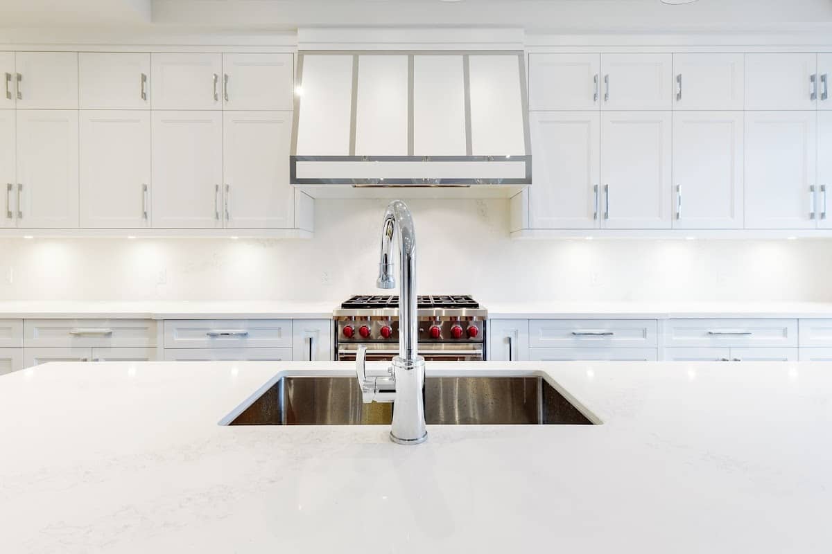 Alliance Millwork - Kitchen Cabinets Vaughan, cabinet and countertop installation in Vaughan