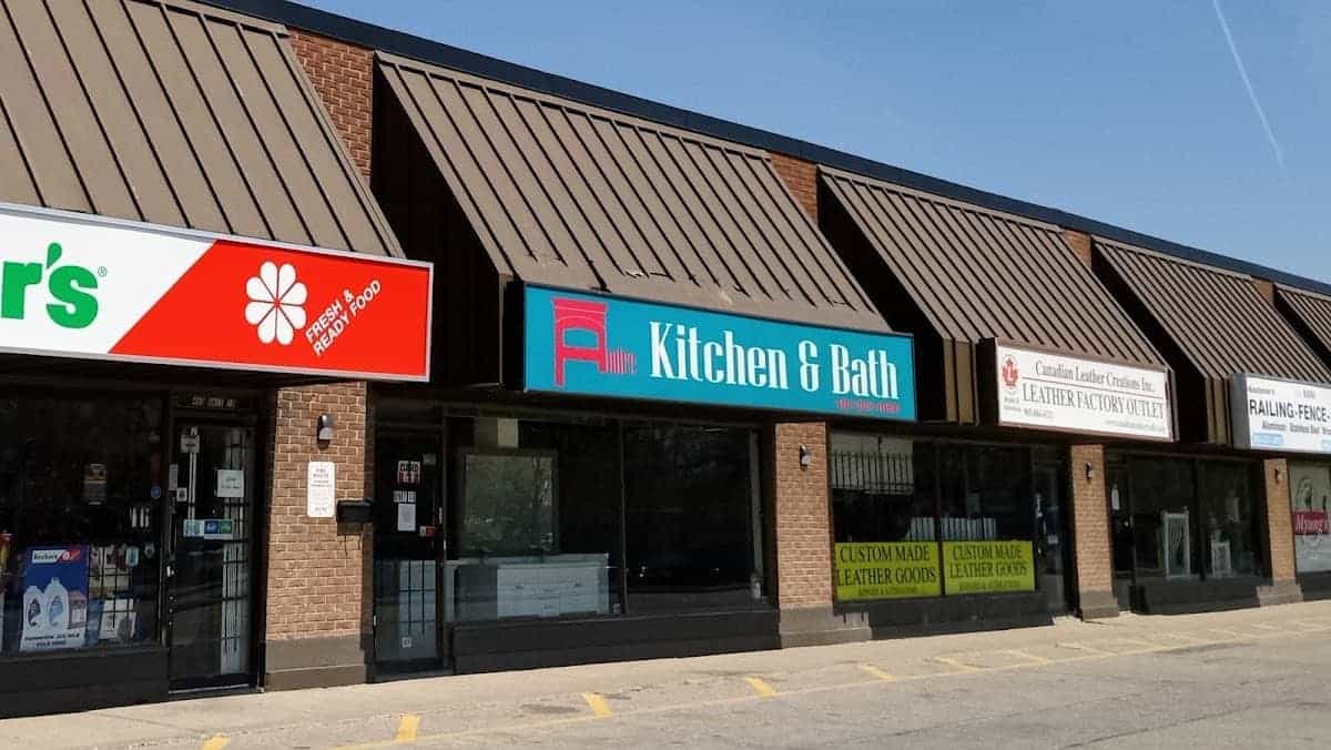 Andre Kitchen and Bath, cabinet and countertop installation in Richmond Hill, image 2