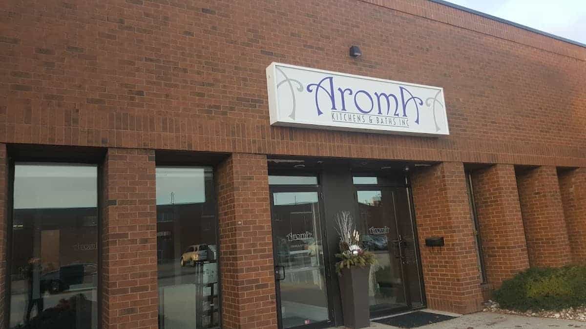 Aroma Kitchens & Baths Inc., kitchen renovation in Oakville, image 2