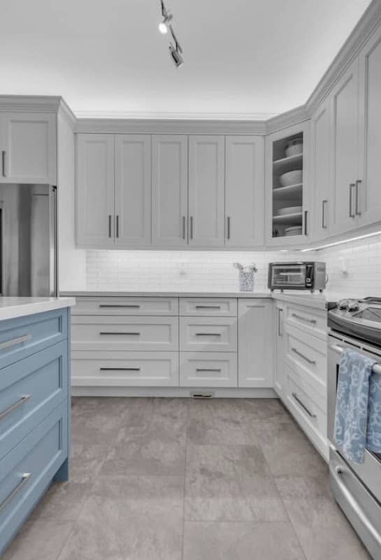 Attimo Kitchen Refacing, kitchen renovation in Oakville