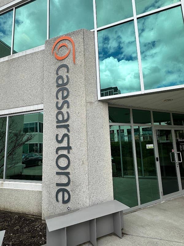 Caesarstone Vaughan Design Centre & Warehouse, countertop installation in Vaughan