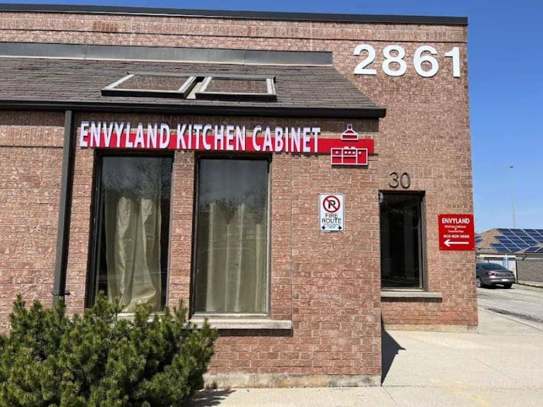 Envyland Kitchen Cabinet, kitchen renovation in Oakville, image 3