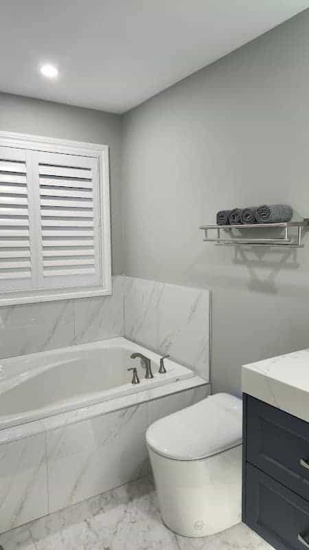 Eureka Kitchen and Bath, cabinet and countertop installation in Oakville, image 2