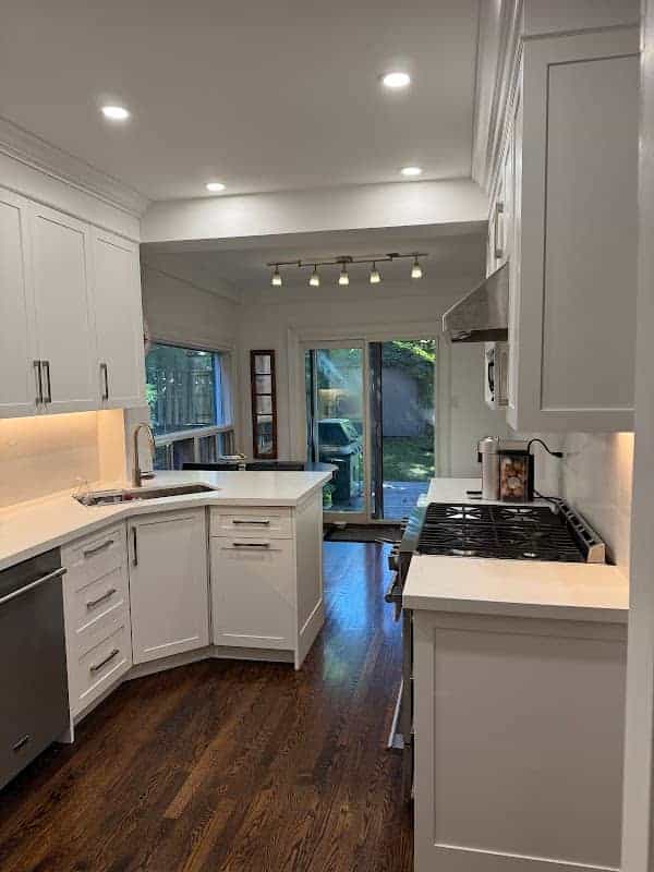 Eureka Kitchen and Bath, cabinet and countertop installation in Oakville, image 3
