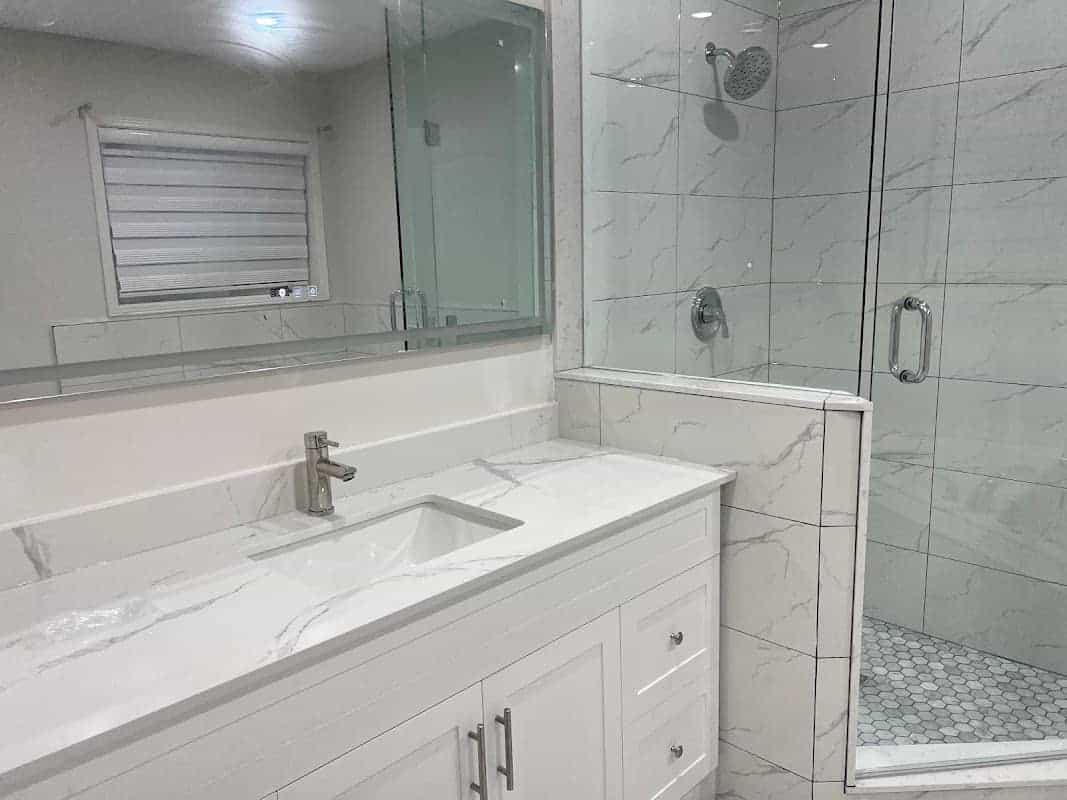 Flooring, Staircase Installation, Home Renovation - Kitchen Remodelling, Bathroom Renovation, kitchen renovation in Pickering, image 3