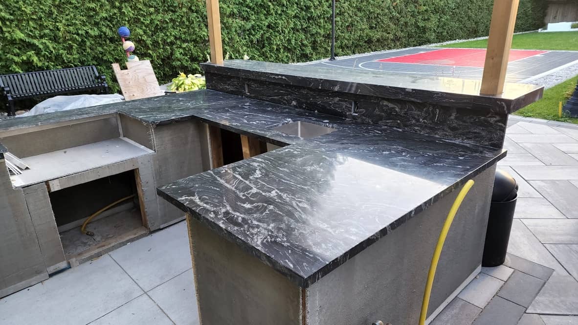 Greater Quartz Countertops - Countertop Fabricators/Installers l Silestone l Ceasurestone, countertop installation in Midtown (Yonge & Eglinton)