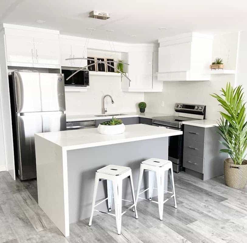 Hanspal Kitchen Cabinets, cabinet and countertop installation in Oshawa, image 2