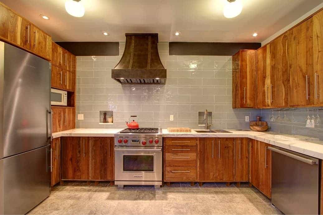 Inde-Art, cabinet and countertop installation in East York, image 2
