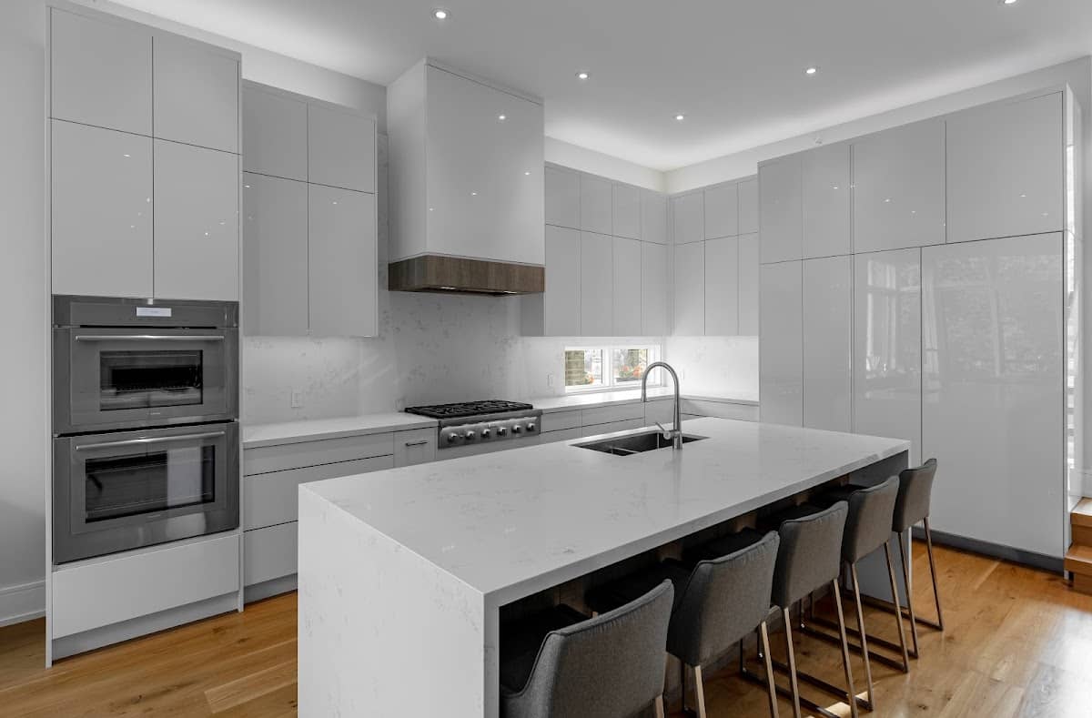 Kitchen Land, kitchen renovation in Mississauga