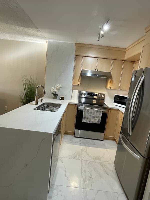 Luxia Kitchens, kitchen renovation in Mississauga, image 2