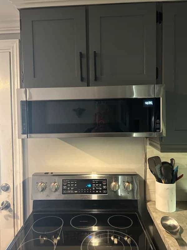 ProMax Kitchen Refacing, cabinet and countertop installation in Oshawa, image 3