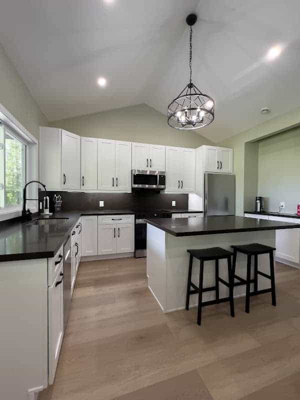 RockWood Kitchens, cabinet and countertop installation in Oakville, image 2