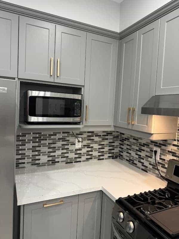 Rosewood Kitchen Studio, cabinet and countertop installation in Etobicoke, image 2