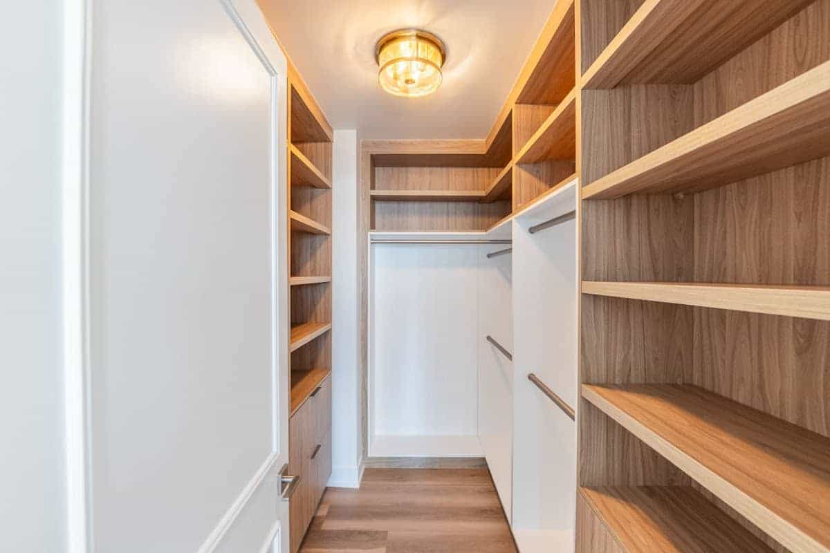SCG Millwork Inc., cabinet and countertop installation in Oakville, image 3
