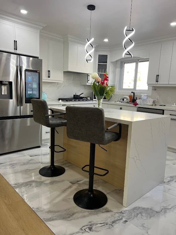 Trending Kitchen Cabinet, cabinet and countertop installation in Mississauga