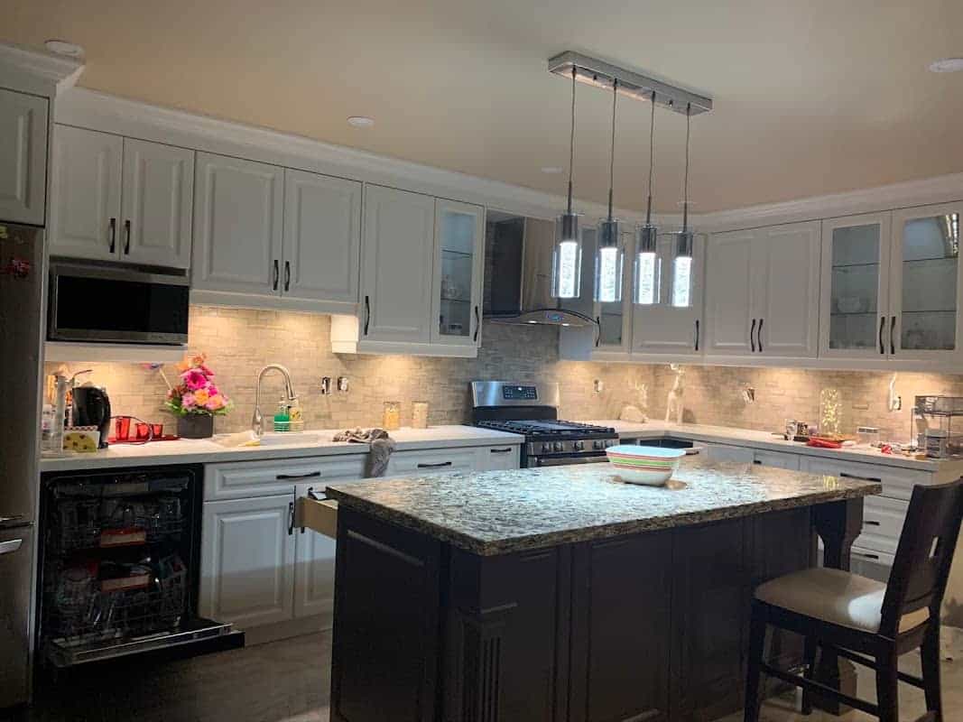 Trinity 4D Kitchen & Bath Ltd., cabinet and countertop installation in Scarborough, image 2