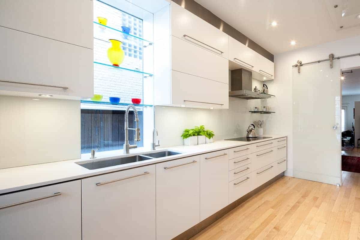 Yorkville Design Centre, kitchen renovation in Toronto, image 2