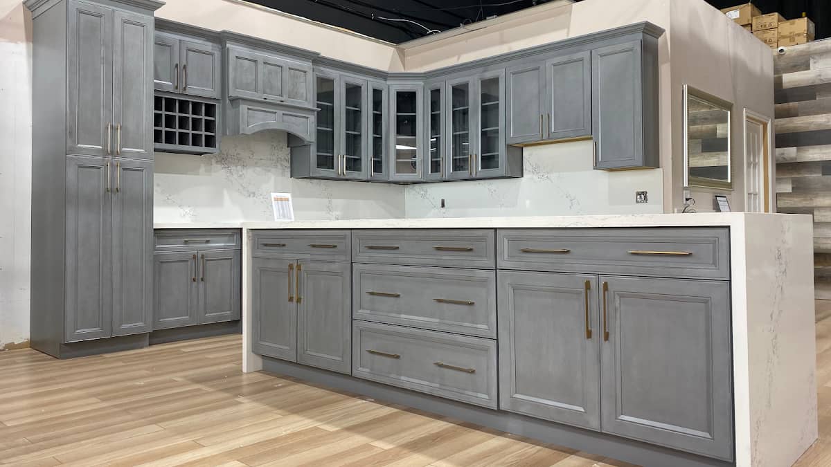 Zlite Wood Kitchen Cabinets, cabinet and countertop installation in Vaughan